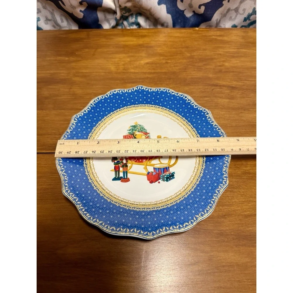 VTG Robert Stanley Home Collection Blue 2PC‎ Christmas Nutcrackers Plates 8.8 in
